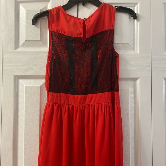 NWT Monteau Los Angeles Res Maxi Dress with Lace details XS - Picture 8 of 9